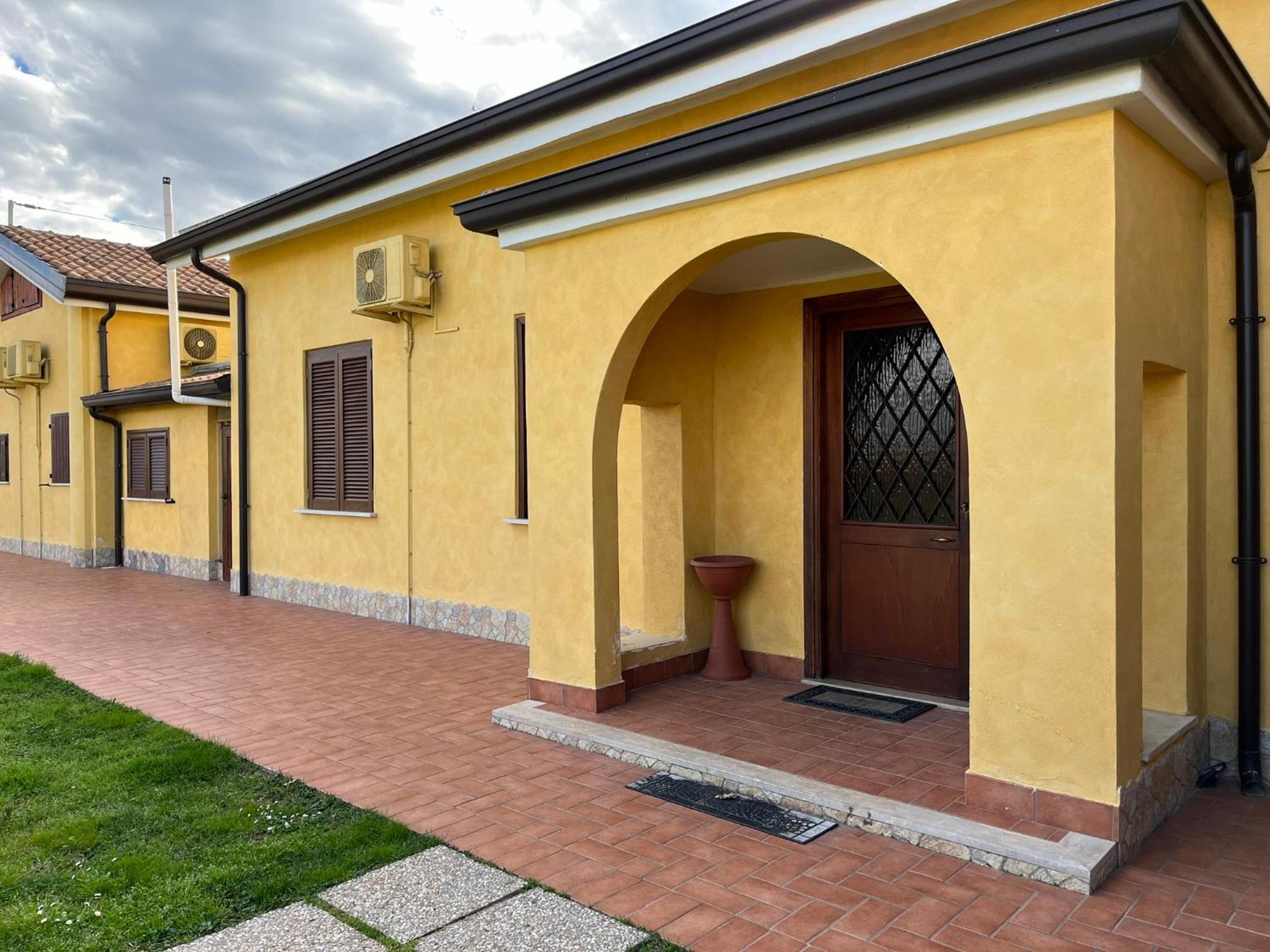 Bed and Breakfast Le Ganze Ceprano Exterior foto